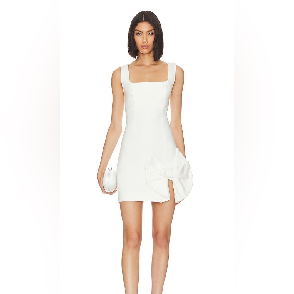 ELLIATT White/ivory party dress w/ bow and slit sz. small for bridal shower